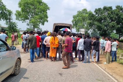 पति-पत्नी हाइवा